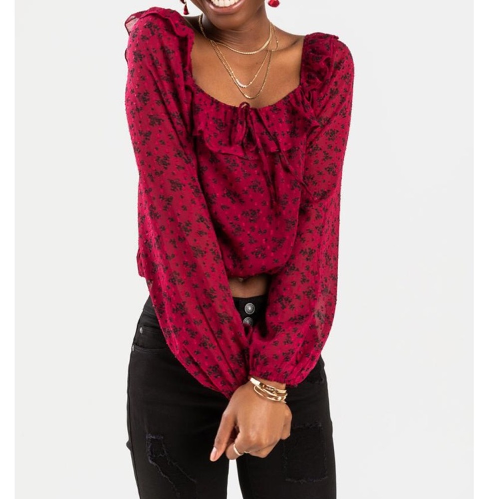 Francescas. Floral ruffled blouse